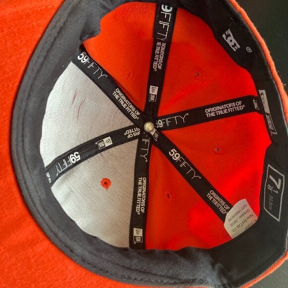 DC Coverage 2 New Era Cap - Orange - Picture 5 of 11